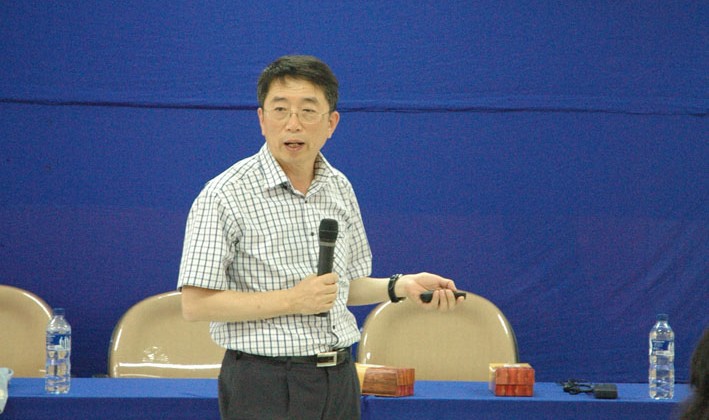 Kunjungan Profesor Kap Hwan Kim – Pusan National University