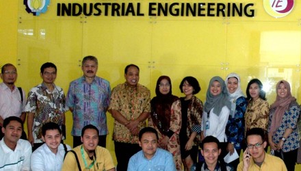 Visitasi BAN Jurusan Teknik Industri ITS Visitasi BAN Jurusan Teknik Industri ITS